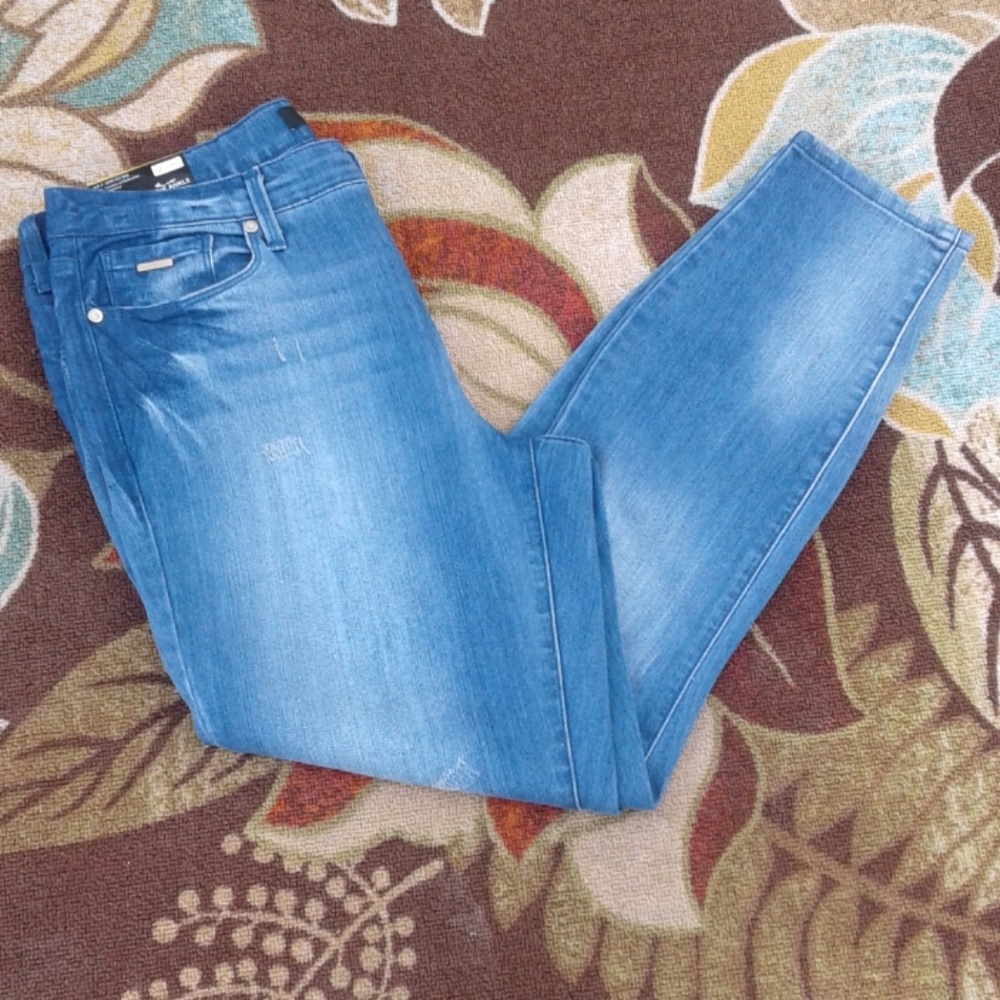 🎈NEW🎈 GRAMECY SKINNY ANKLE NINE WEST JEANS